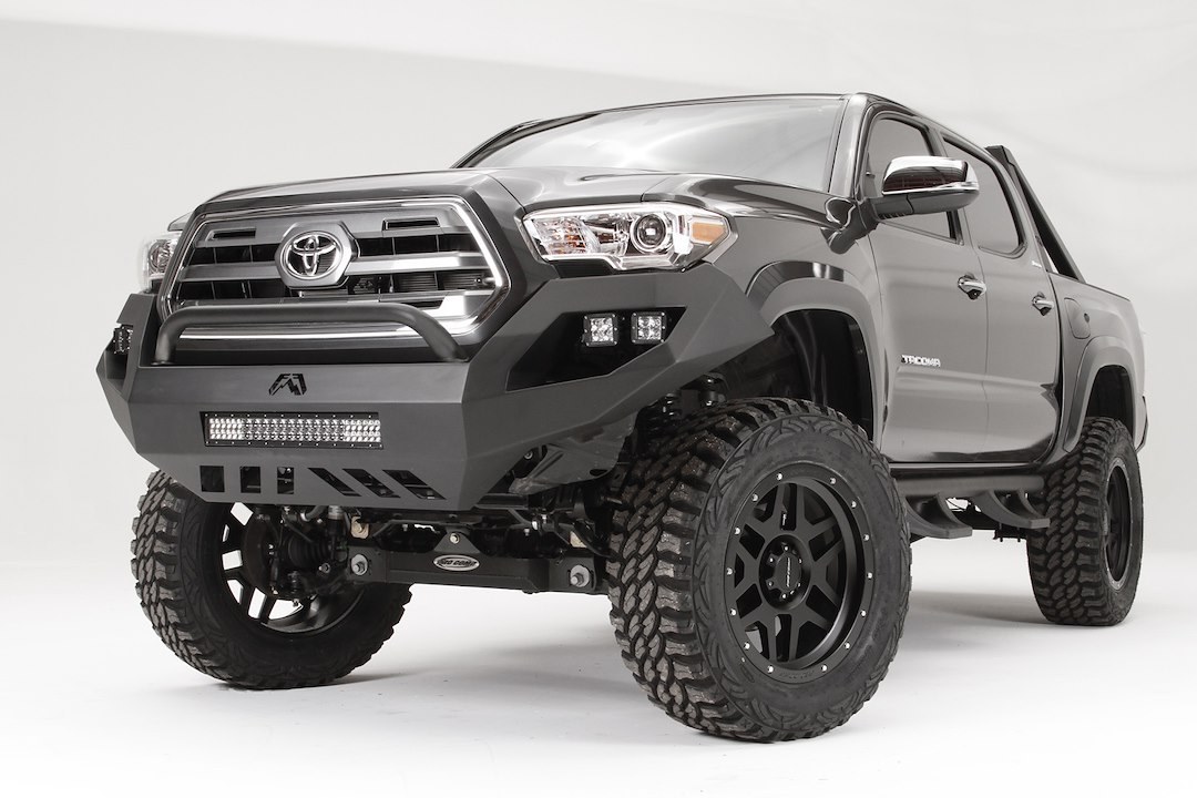 Fab Fours Bumper, Vengeance, One Piece Design, Mounting Hardware Included, With Pre-Runner Guard, Without Winch Mount, Without Tow Hook – TT16-D3653-1
