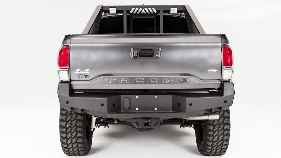 Fab Fours Bumper, Premium, One Piece Design, Mounting Hardware Included, With D-Ring Mounts, Ties Into OEM Receiver Hitch – TT16-W3651-1