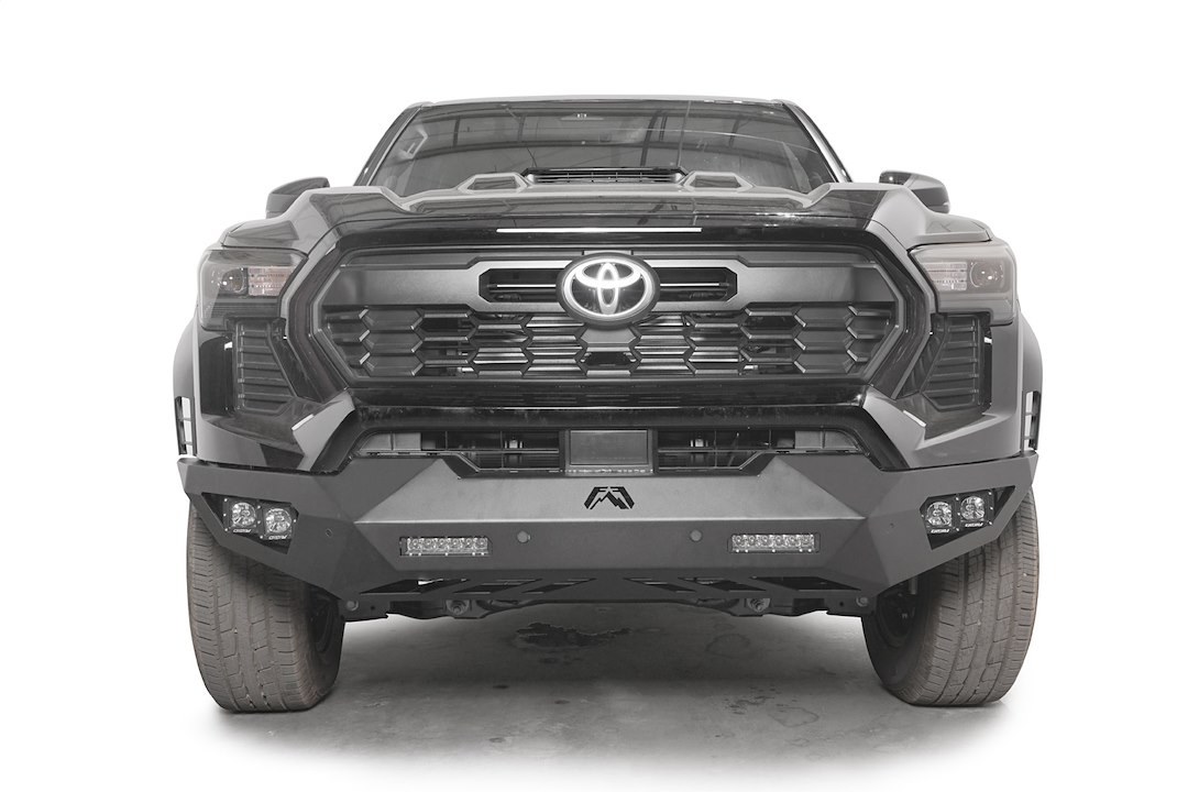 Fab Fours Bumper, Vengeance, One Piece Design, Mounting Hardware Included, Without Grill Guard, Without Winch Mount, Without Tow Hook – TT24-D6351-1