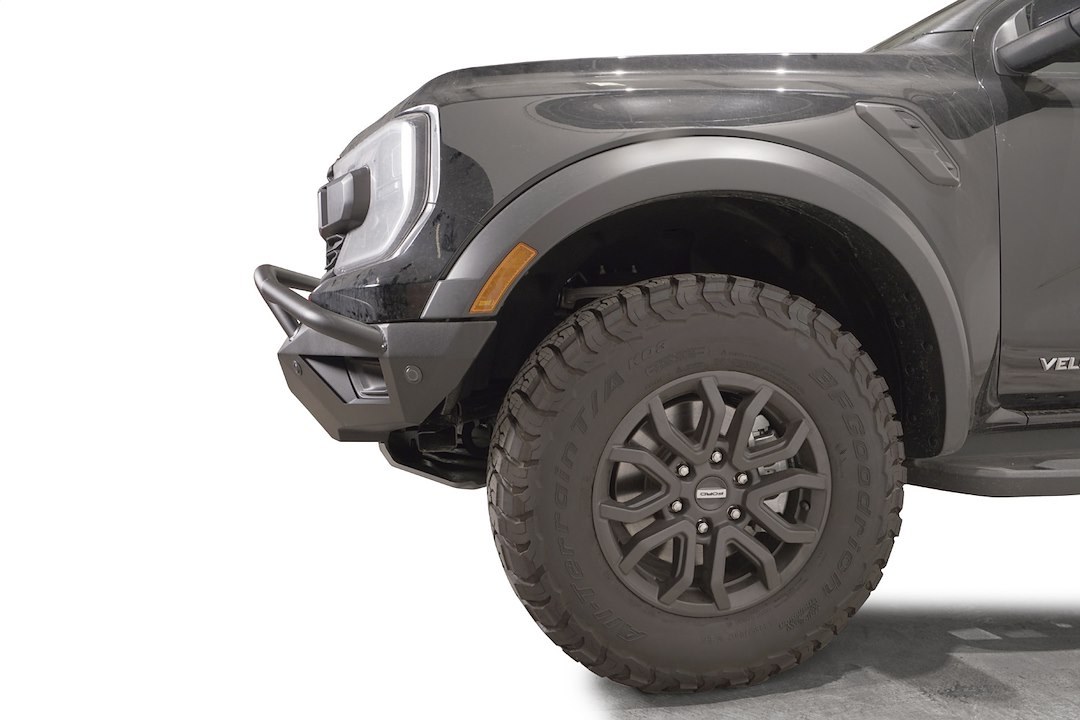 Fab Fours Bumper, Vengeance, One Piece Design, Mounting Hardware Included, With Pre-Runner Guard, Without Winch Mount, Without Tow Hook – TT24-D6352-1