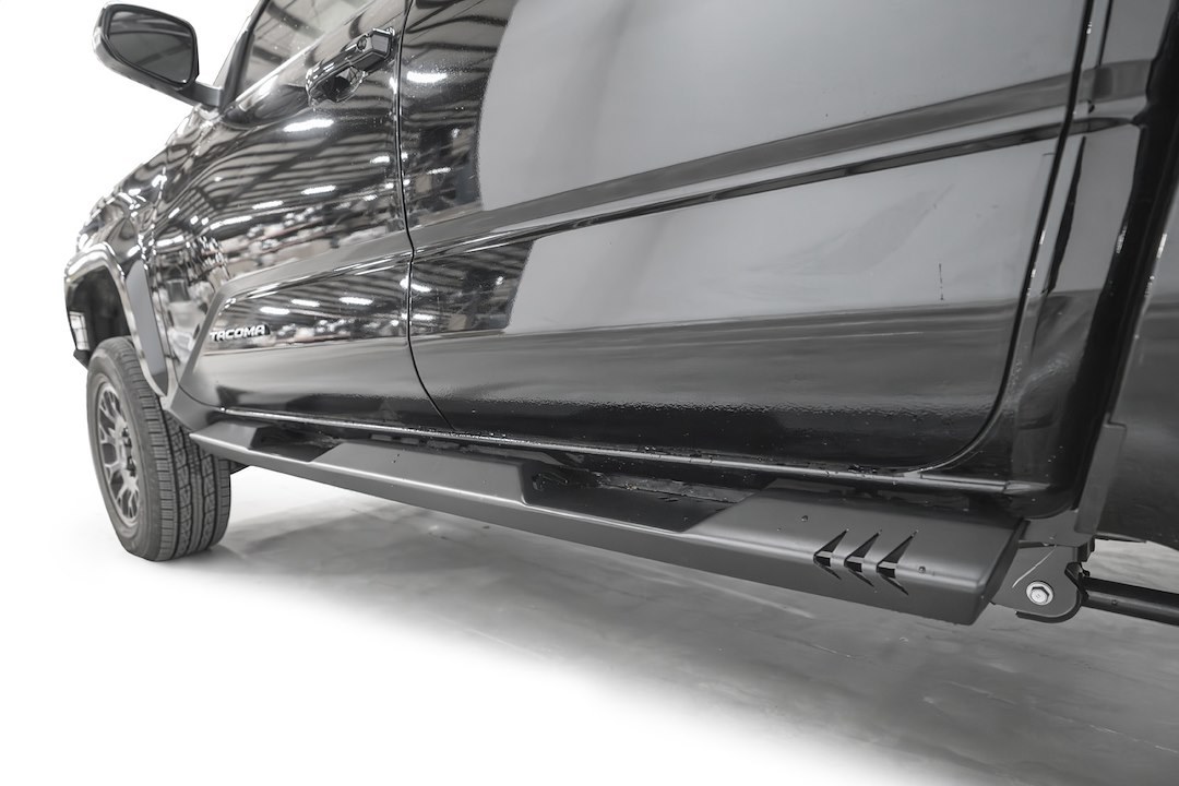 Fab Fours Nerf Bar, Step Slider, With Drop Down Steps, Hexagonal Straight, Powder Coated, Matte Black, Steel, With Welded End Caps – TT24-G6450-1
