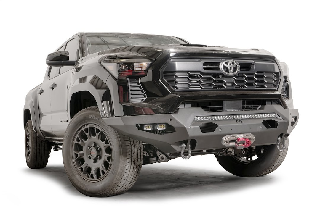Fab Fours Bumper, Matrix Series, One Piece Design, Mounting Hardware Included, Without Grill Guard – TT24-X6351-1