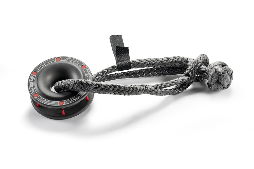 Factor 55 Shackle Rope, 22000 Pound Maximum Capacity, For Synthetic Rope Diameters 5/16 to 1/2 Inch, Aluminum Pulley – 00264