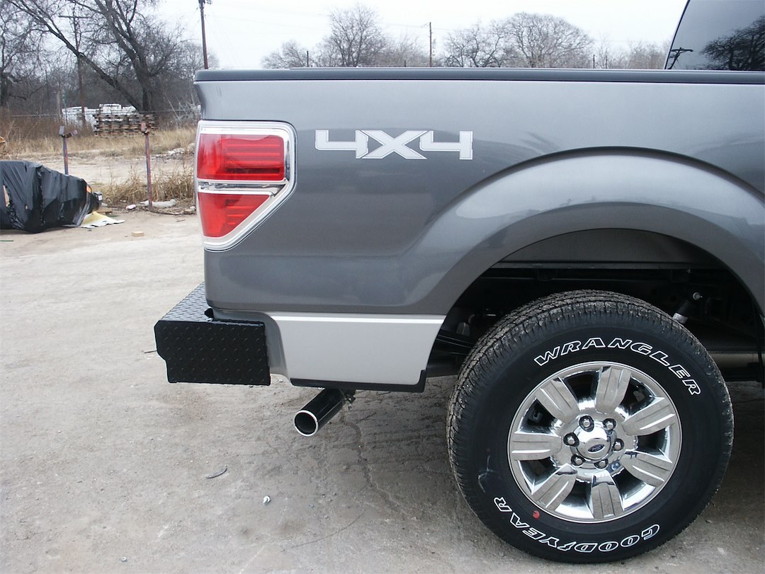Frontier Truck Gear Bumper, Diamond, One Piece Design, Mounting Hardware Included, Compatible with OE Receiver Hitch – 100-10-9011