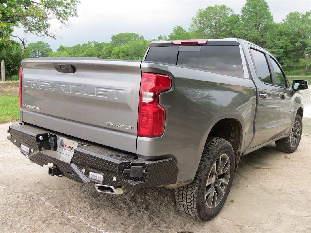 Frontier Truck Gear Bumper, Diamond, One Piece Design, Mounting Hardware Included, Compatible with OE Receiver Hitch – 100-21-9012