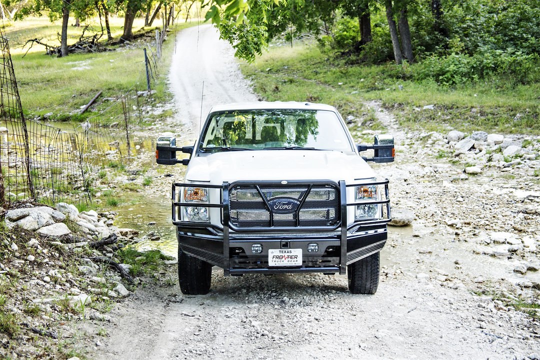 Frontier Truck Gear Bumper, Pro, One Piece Design, Mounting Hardware Included, With Grille Guard, Without Winch Mount – 130-11-1005
