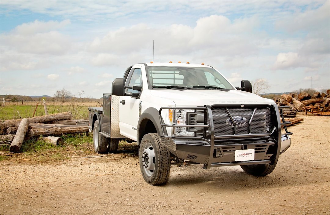 Frontier Truck Gear Bumper, Pro, One Piece Design, Mounting Hardware Included, With Grille Guard, Without Winch Mount – 130-11-7005