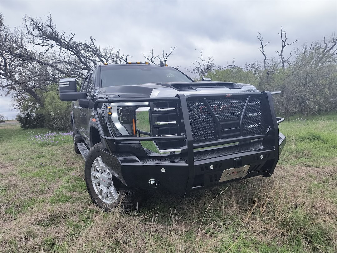 Frontier Truck Gear Bumper, Pro, One Piece Design, Mounting Hardware Included, With Grille Guard, Without Winch Mount – 130-32-4005