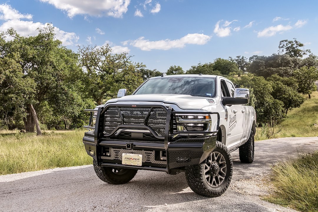 Frontier Truck Gear Bumper, Commercial, One Piece Design, Mounting Hardware Included, With Grille Guard, Without Winch Mount – 170-42-5006