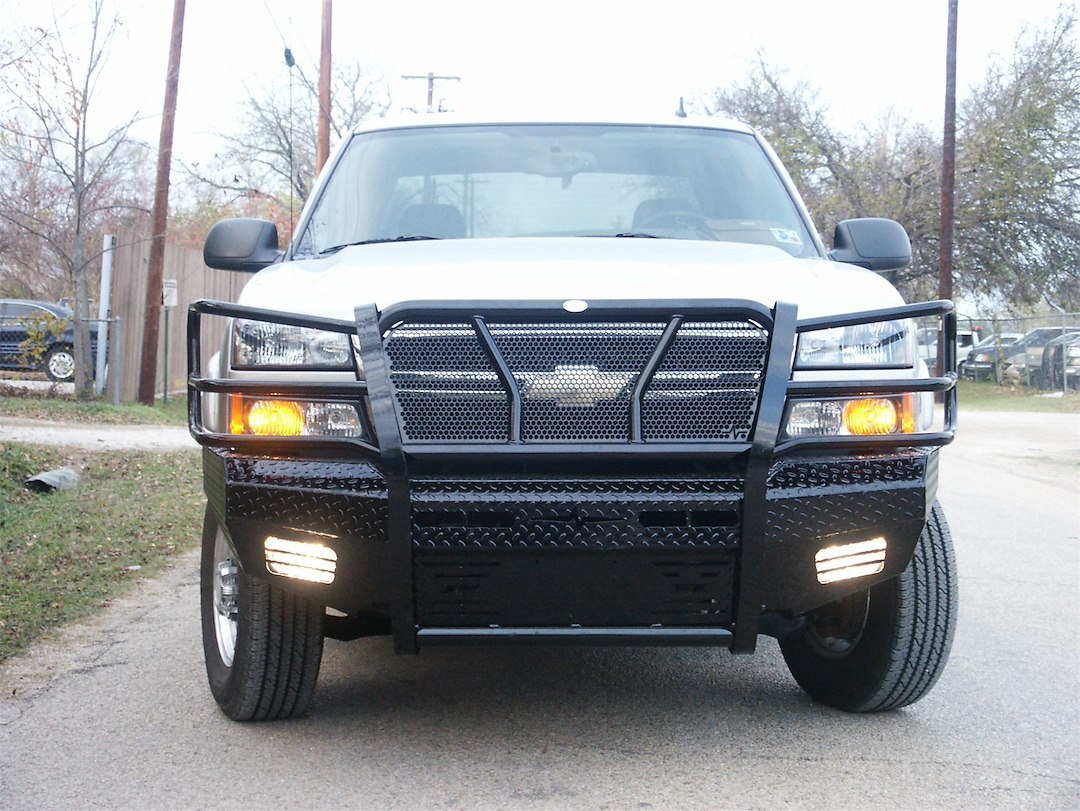 Frontier Truck Gear Bumper, Original, One Piece Design, Mounting Hardware Included, With Grille Guard, Without Winch Mount – 300-20-3009