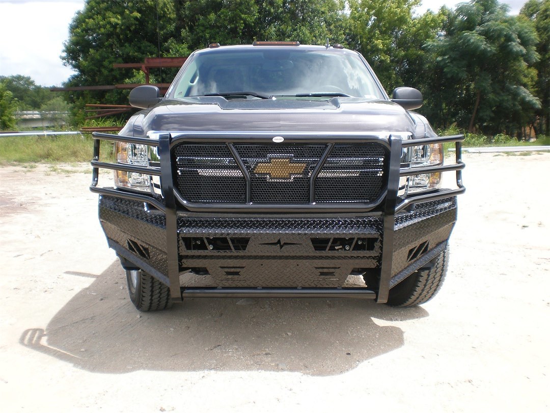 Frontier Truck Gear Bumper, Original, One Piece Design, Mounting Hardware Included, With Grille Guard, Without Winch Mount – 300-21-1005