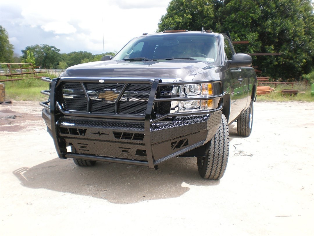 Frontier Truck Gear Bumper, Original, One Piece Design, Mounting Hardware Included, With Grille Guard, Without Winch Mount – 300-21-1005