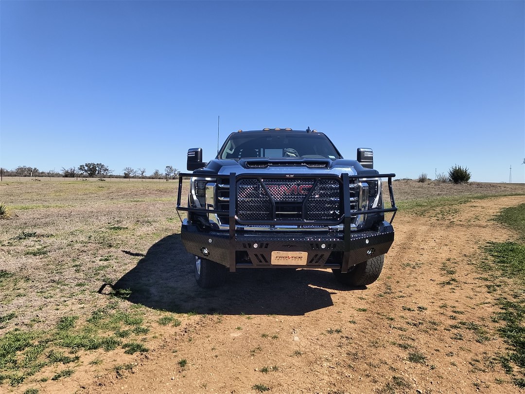Frontier Truck Gear Bumper, Original, One Piece Design, Mounting Hardware Included, With Grille Guard, Without Winch Mount – 300-32-4006