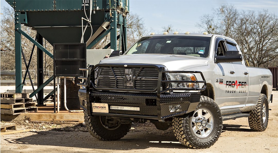 Frontier Truck Gear Bumper, Original, One Piece Design, Mounting Hardware Included, With Grille Guard, Without Winch Mount – 300-41-0007