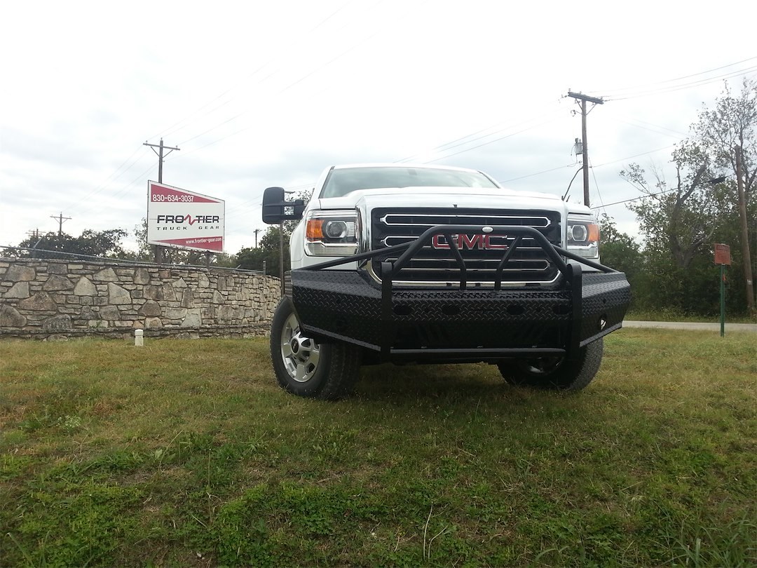 Frontier Truck Gear Bumper, Xtreme, One Piece Design, Mounting Hardware Included, With Bull Bar, Without Winch Mount – 600-31-5005