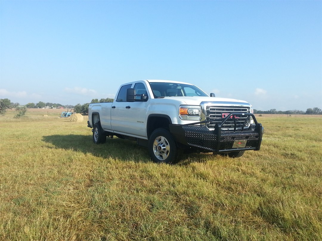 Frontier Truck Gear Bumper, Xtreme, One Piece Design, Mounting Hardware Included, With Bull Bar, Without Winch Mount – 600-31-5005