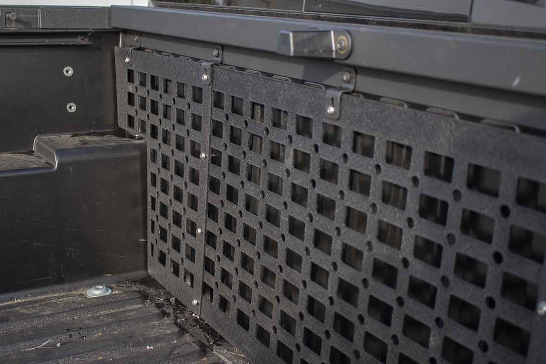 Fishbone Bed Cargo Rack, Molle, Mounts to Bulkhead, Powder Coated, Black, Steel – FB21326