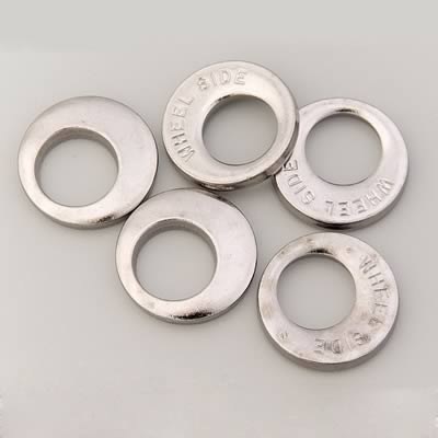 Gorilla Automotive Lug Nut Washer, Cragar Mag, 0.695 Inch Inside Diameter/ 1-1/4 Inch Outside Diameter, Round Offset Hole, Zinc Plated, Steel – 79913B