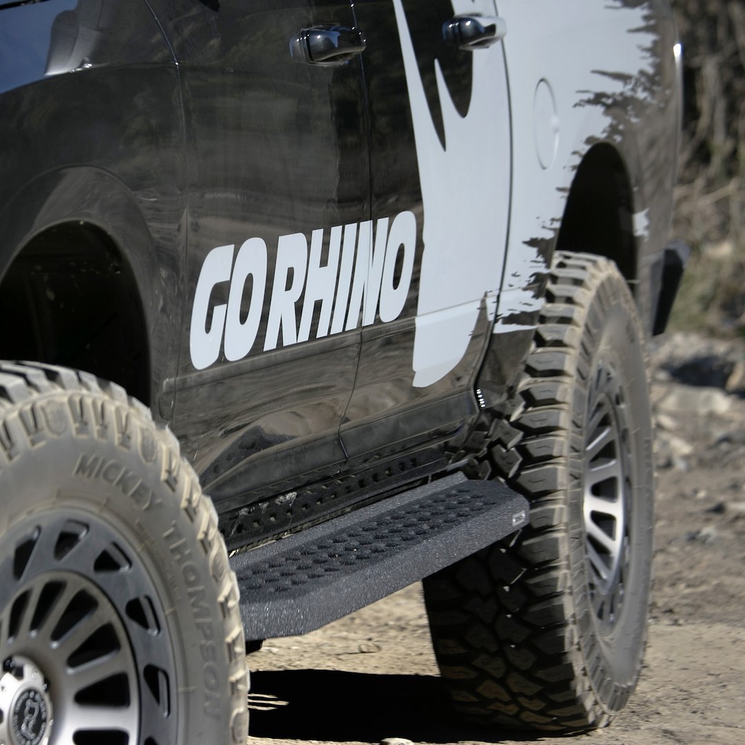 Go Rhino Running Board, RB20, Protective Bedliner Coated, Black, Steel, Unlighted, Rocker Panel Mount – 69443580T