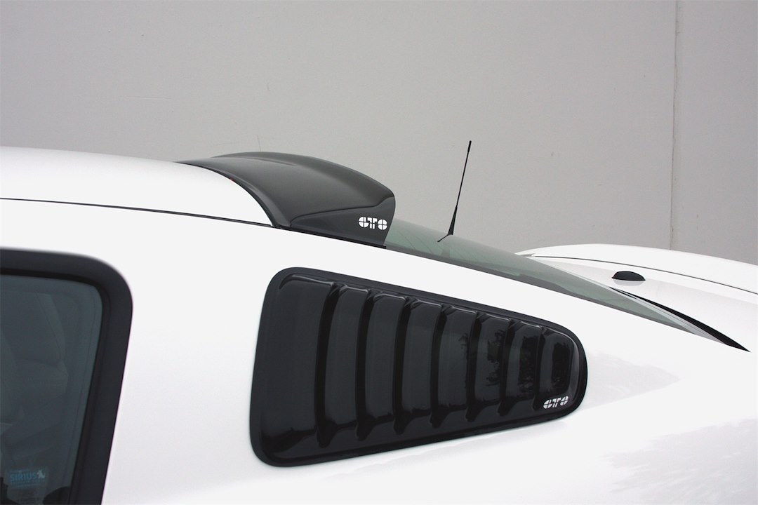 Gt Styling Rear Window Deflector, Solarwing ®, Smoke, Acrylic – 51241