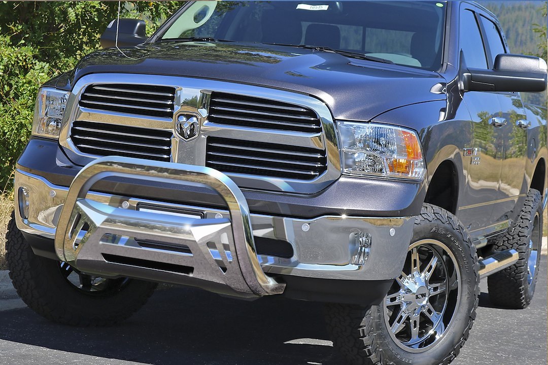 Maxway Int. Bull Bar, Octa Series, Polished, Silver, Stainless Steel, Without Light Mounting Tabs, With Skid Plate – 600006