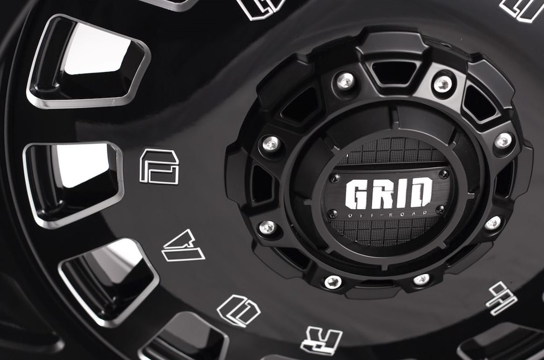 Grid Off-Road Wheel, GD03, 18 Inch Diameter X 9 Inch Width, 6 X 139.7 Millimeter/ 6 X 5.50 Inch Bolt Patterns – GD0318090655M108