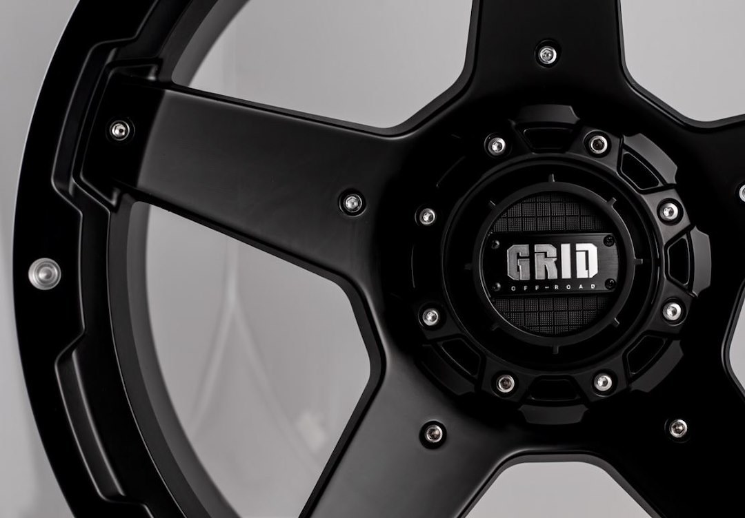 Grid Off-Road Wheel, GD04, 20 Inch Diameter X 9 Inch Width, 6 X 139.7 Millimeter/ 6 X 6.69 Inch Bolt Pattern – GD0420090655S1810