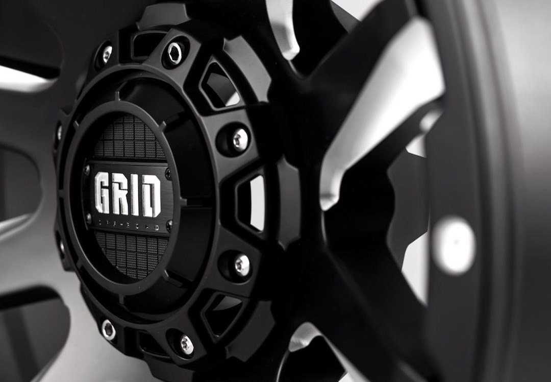 Grid Off-Road Wheel, GD05, 18 Inch Diameter X 9 Inch Width, 5 X 150 Millimeter/ 5 X 5.90 Inch Bolt Pattern – GD0518090550F1510