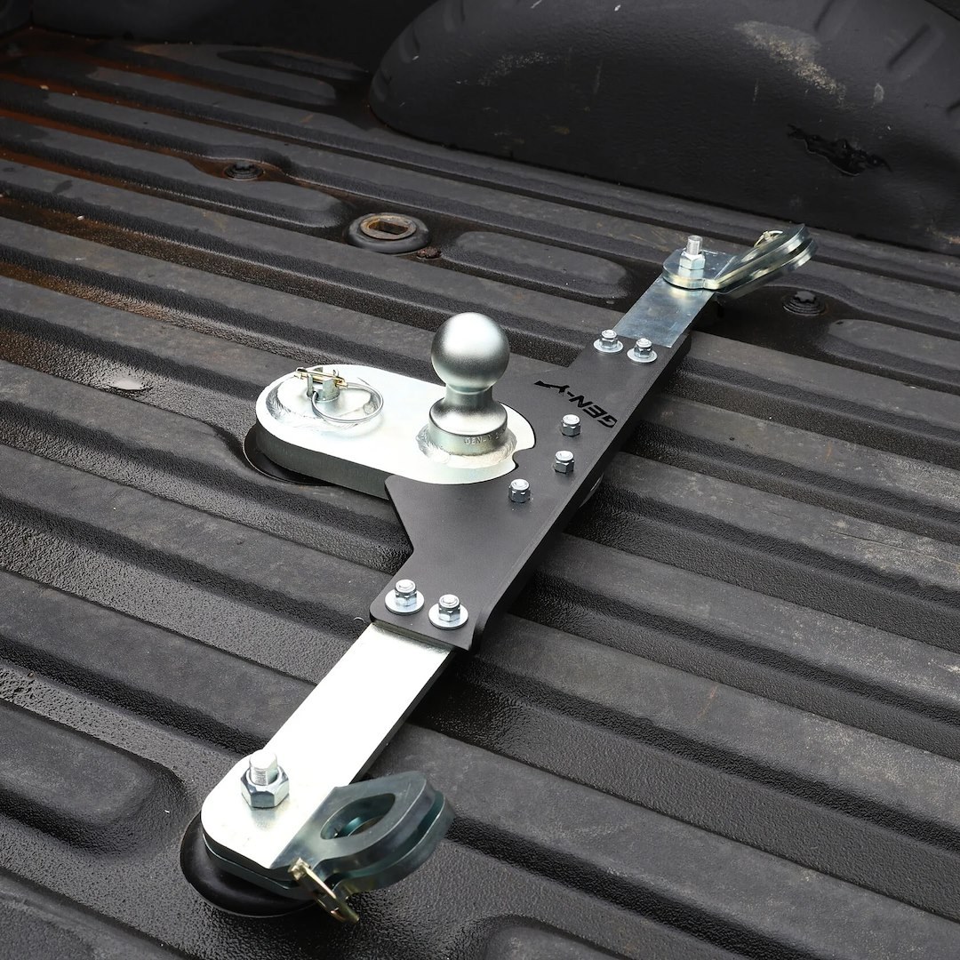 Gen-Y Hitch Gooseneck Trailer Hitch Ball, Goosepuck Gen 2, 5 Inch Offset, For Use with OEM Puck Systems, 25000 Pound Capacity – GH-21011