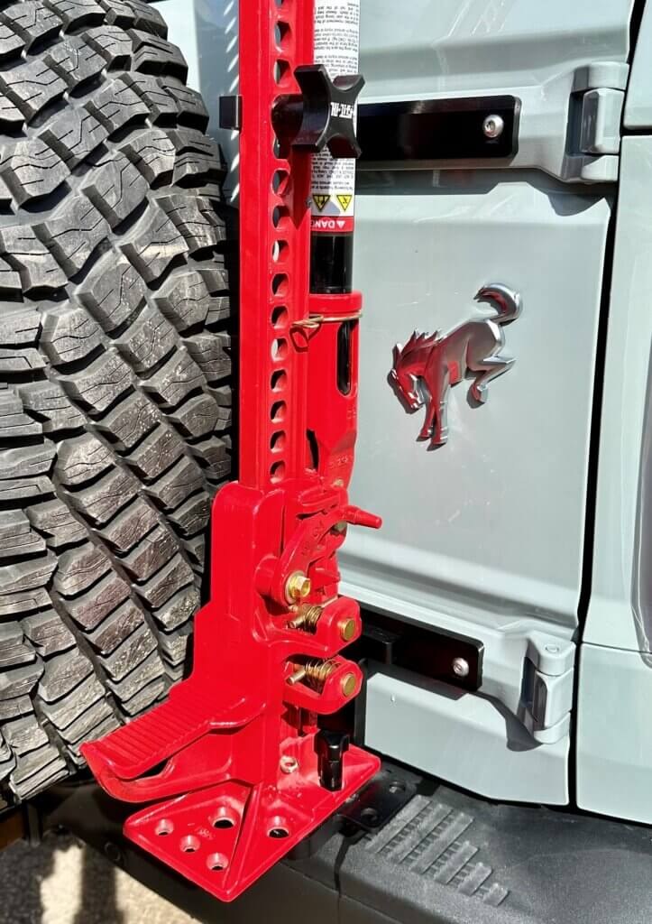 Hi-Lift Jack Jack Mount, Mounts to Tailgate, Black, 6061-T6 Aluminum – BM-500