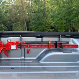 Hi-Lift Jack Jack Mount, Mounts to Bedrail, Black, Anodized Aluminum – JGBM-100