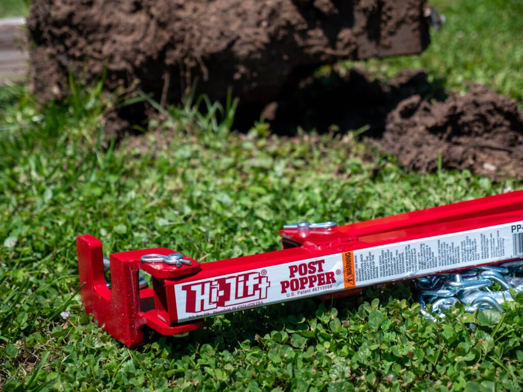 Hi-Lift Jack Post Puller, Post Popper®, 1-1/2 Inch Square Tubing Construction, 39 Inch Height, 21 Pound Weight, Gloss Enamel, Red – PP-300