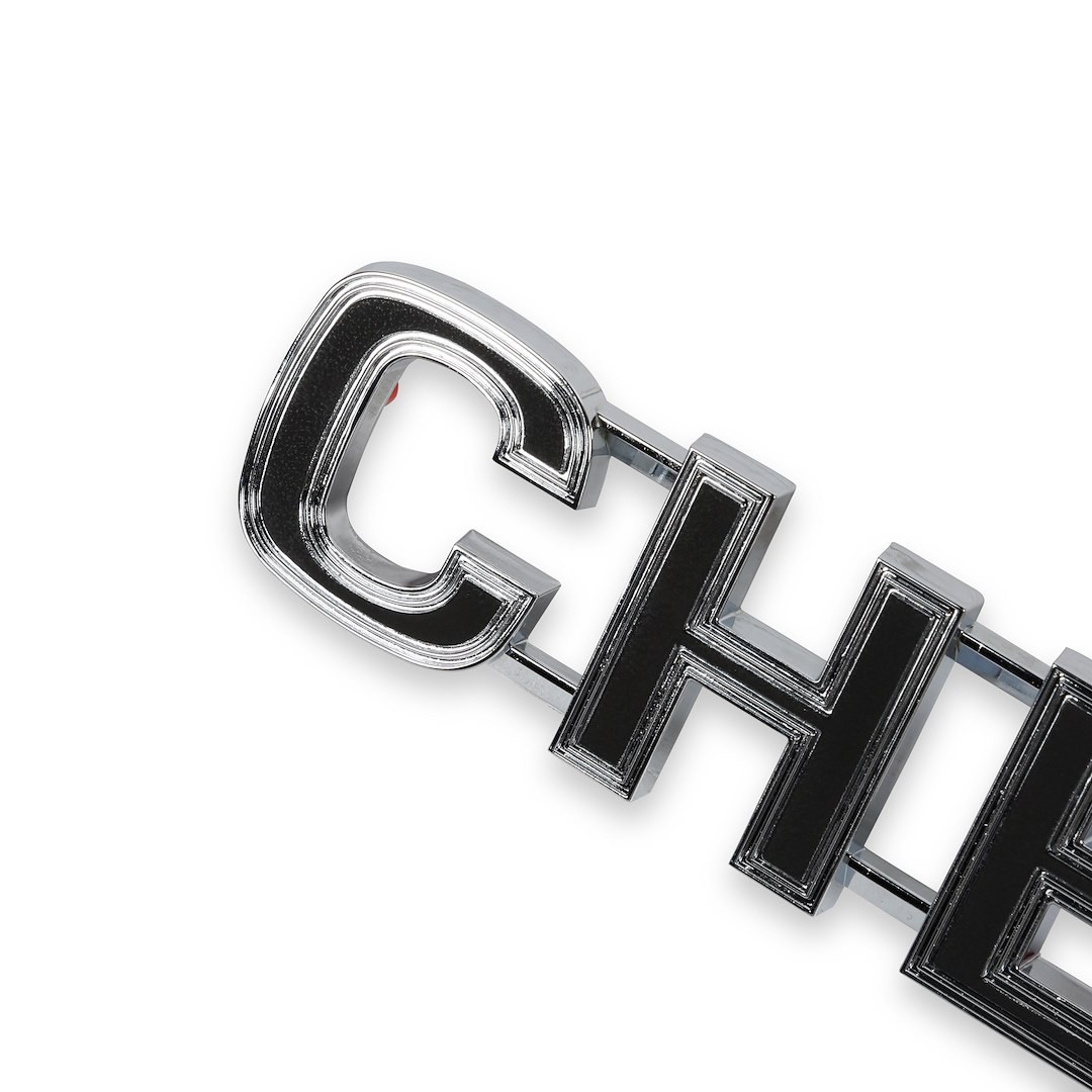 Holley Emblem, Chevrolet Design, Tailgate, Black/ Silver, Chrome Plated, With Mounting Hardware – 04-536