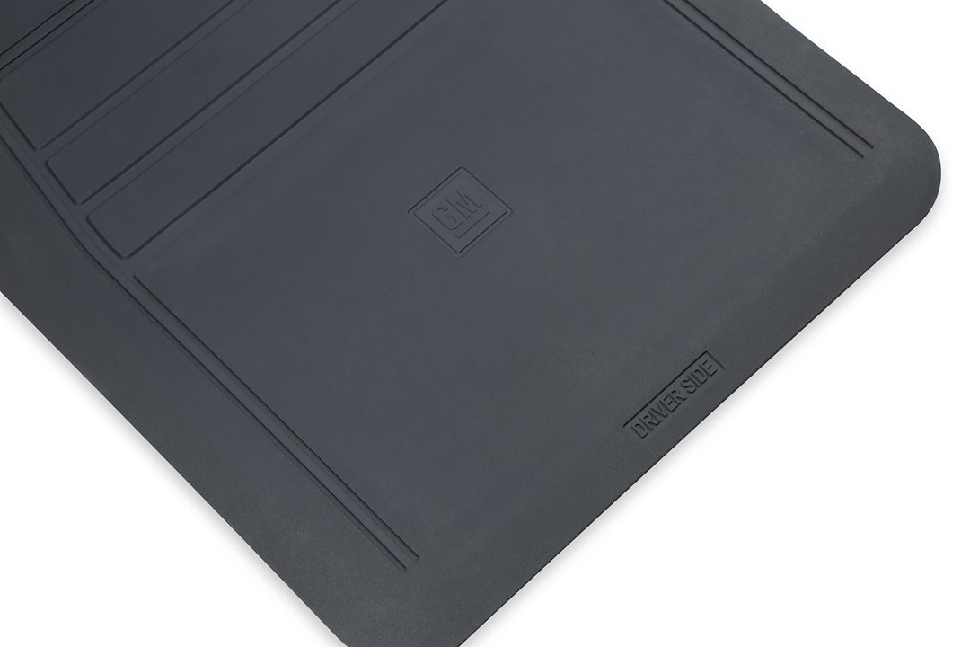 Holley Floor Mat, Dark Grey, PVC Rubber, Set of 2, With GM Logo – 05-200LG