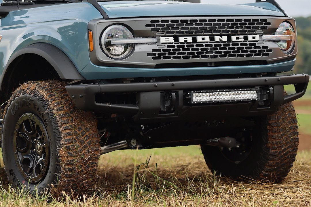 Holley Bumper Light Mount, Anvil Off Road, For 20 Inch Light Bar, Steel, Black, Powder Coated, With Mounting Hardware, Set of 2 – 628-32AOR