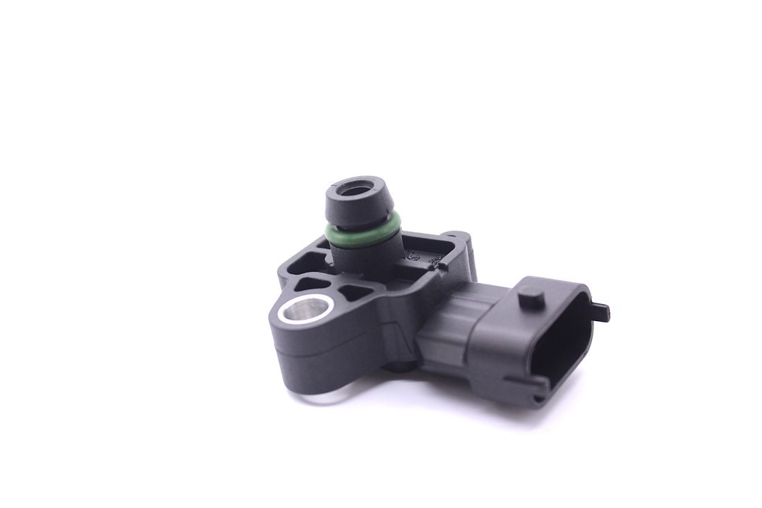 Holley Manifold Absolute Pressure Sensor, For Use with Applications Up to 25 Pounds of Boost, GM Style, 2.5 Bar/ 36.2 PSI – 870021
