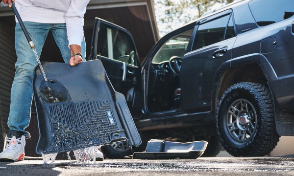 Husky Liners Floor Liner, Weatherbeater™, Black, Molded Fit, Raised Ridge, Tpo (thermoplastic Olefin), 1 Piece – 18741