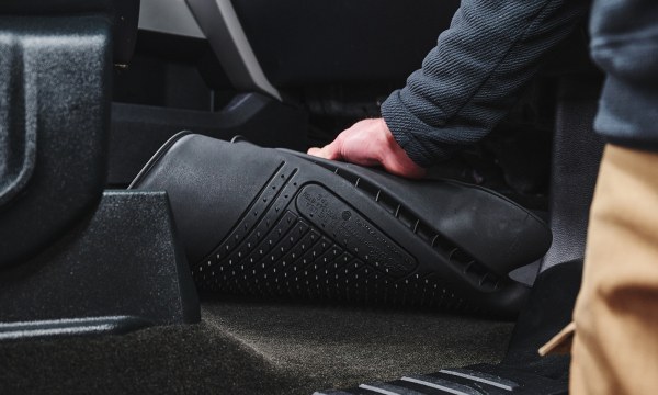 Husky Liners Floor Liner, Weatherbeater™, Black, Molded Fit, Raised Ridge, Tpo (thermoplastic Olefin), 1 Piece – 18741