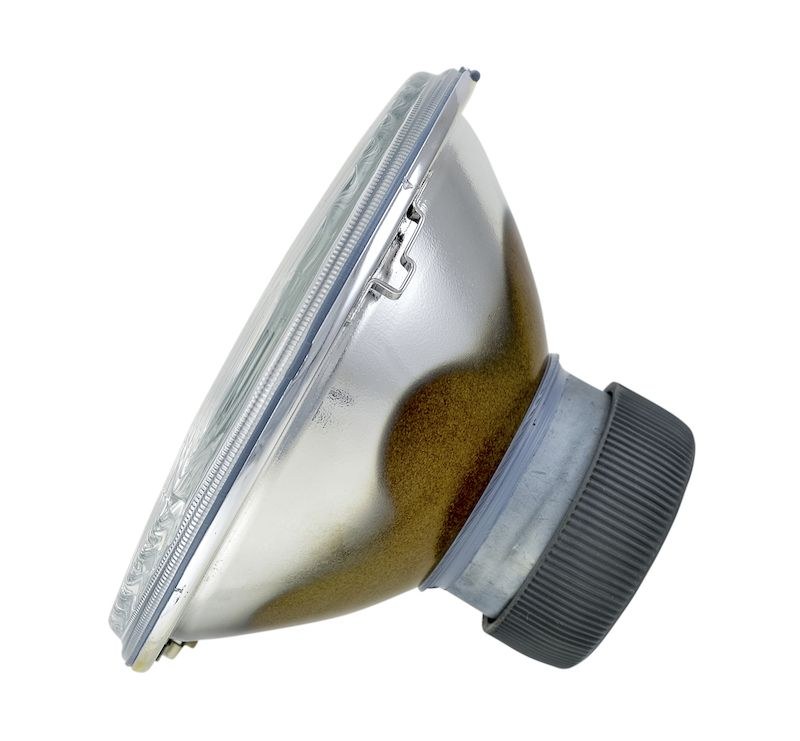 Hella Headlight Conversion Kit, Replaces H5006 Headlights, 5.75 Inch Round Lined Lens Style, H1 Bulb, Without Turn Signal, Single – 002425831
