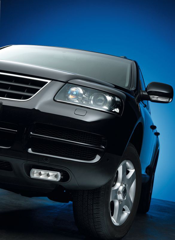 Hella Daytime Running Light – LED, Chrome Rectangular Housing, Clear Lens, LED Bulb, Set of 2 – 009496801