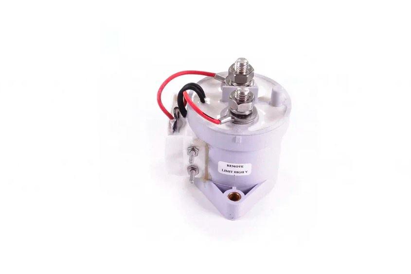 Hypertech Battery Combiner, 2 or More Input Batteries, 500 Amp Continuous Rating/ 2500-Amp Closing Current, 18 Volt – 49120