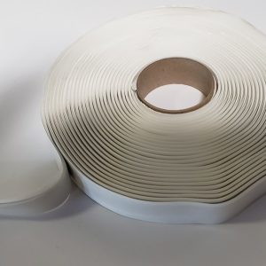 Heng’s Ind Roof Repair Tape, Use to Seal and Bond Around Windows/ Doors/ Vents, For Use on Rubber Roofs/Metal/ Wood/ Concrete/ Glass/ Plastic – 5131