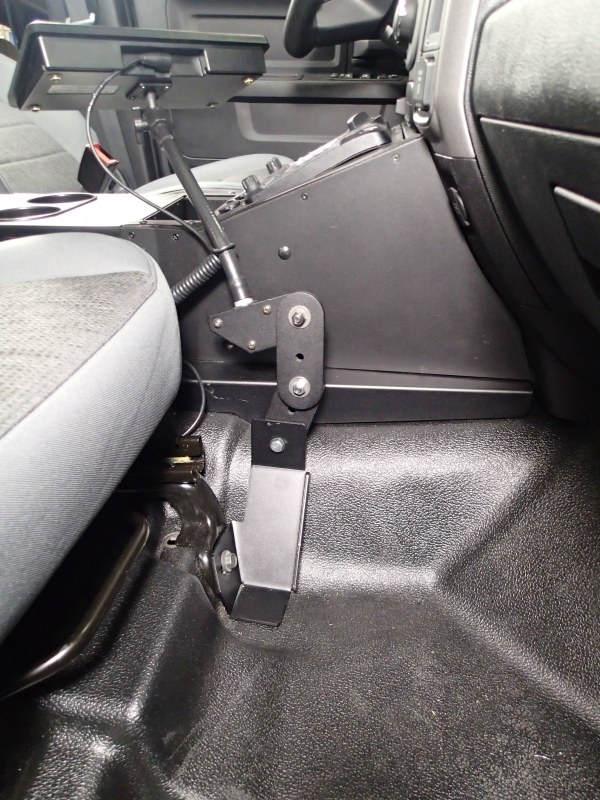Havis Computer Keyboard Mount, Compatible with 1.20 Inch X 1-1/2 Inch Amps Hole Pattern, Mounted Using Ball Mount – PKG-FAM-107