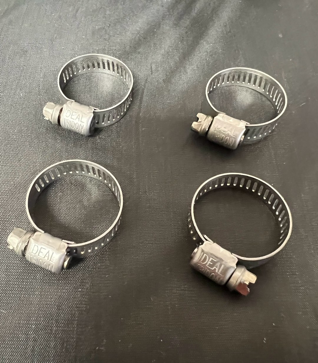Helix Racing Products Hose Clamp, 0.39 Inch to 0.98 Inch Clamping Range, Worm Gear Style, Stainless Steel, Pack of 4 – 114-6408
