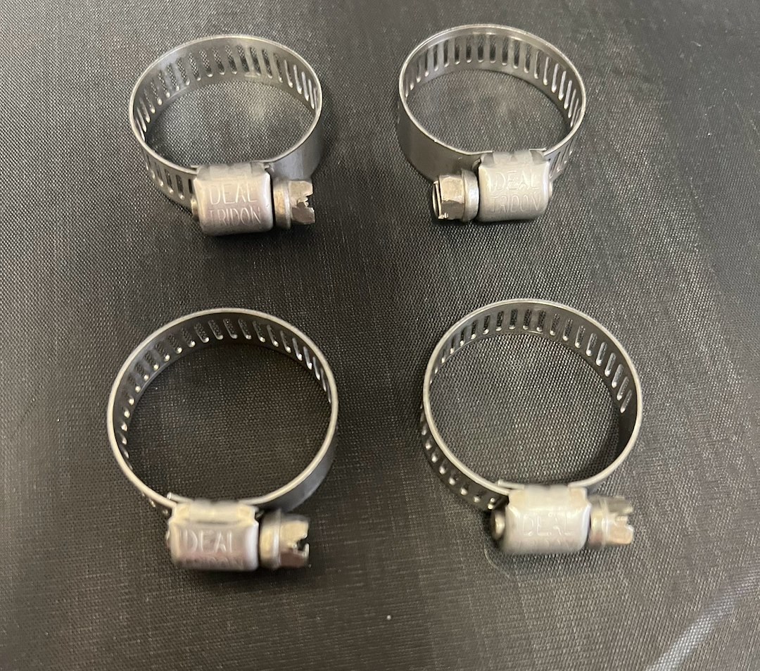 Helix Racing Products Hose Clamp, 0.39 Inch to 1.06 Inch Clamping Range, Worm Gear Style, Stainless Steel, Pack of 4 – 114-6410