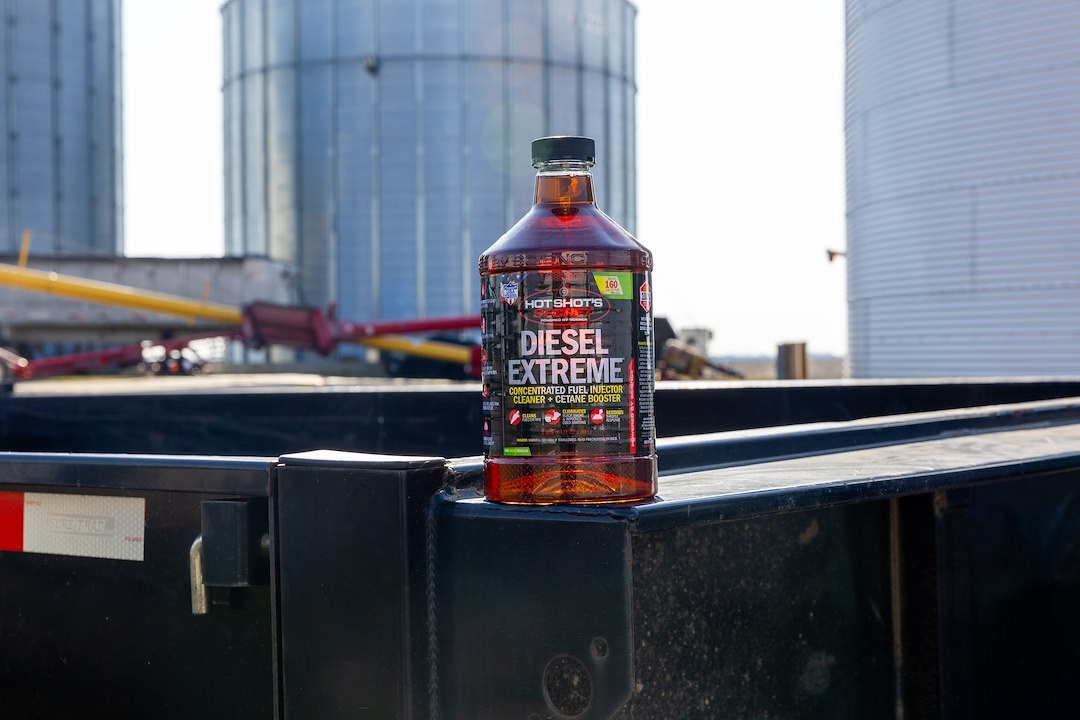 Hot Shots Fuel System Cleaner, Diesel Extreme, Used to Remove All Internal Diesel Injector Deposits and Boost Cetane by 5 to 6 Points – P040464Z