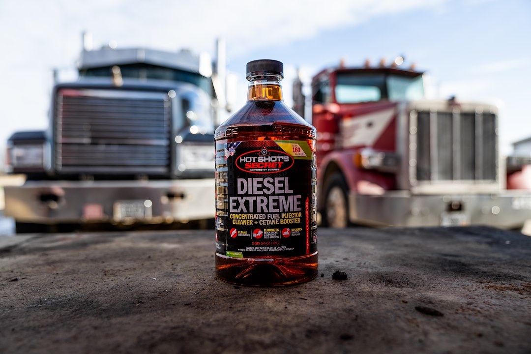 Hot Shots Fuel System Cleaner, Diesel Extreme, Used to Remove All Internal Diesel Injector Deposits and Boost Cetane by 5 to 6 Points – P040464Z