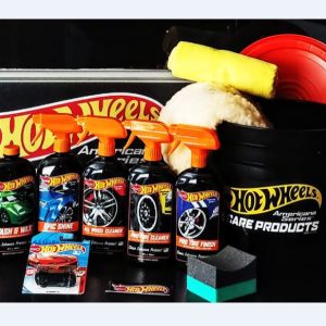 Hot Wheels Car Detailing Kit, Americana Series ™, Special Edition Gold Label Bucket – HWCBUKIT