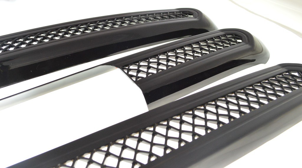 Int Trim Tfp Grille Insert, Overlay, 3 Piece, Black Gloss, ABS Plastic – 68776GIB