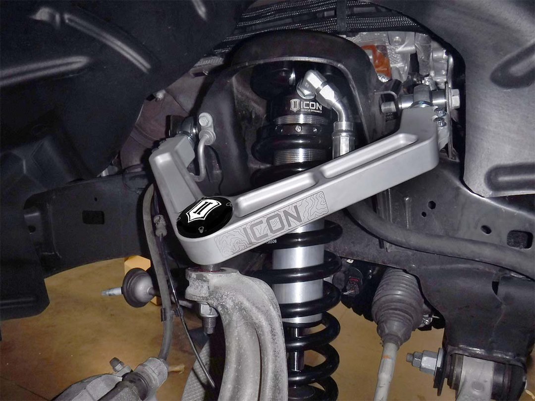 ICON Vehicle Dynamics Control Arm, Delta Joint, Boxed, Non Adjustable, Silver, Billet Aluminum, Non Greaseable, Set of 2 – 218560DJ